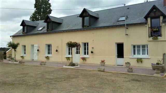 Les Hautes Mougonnieres Neuil Exteriér fotografie